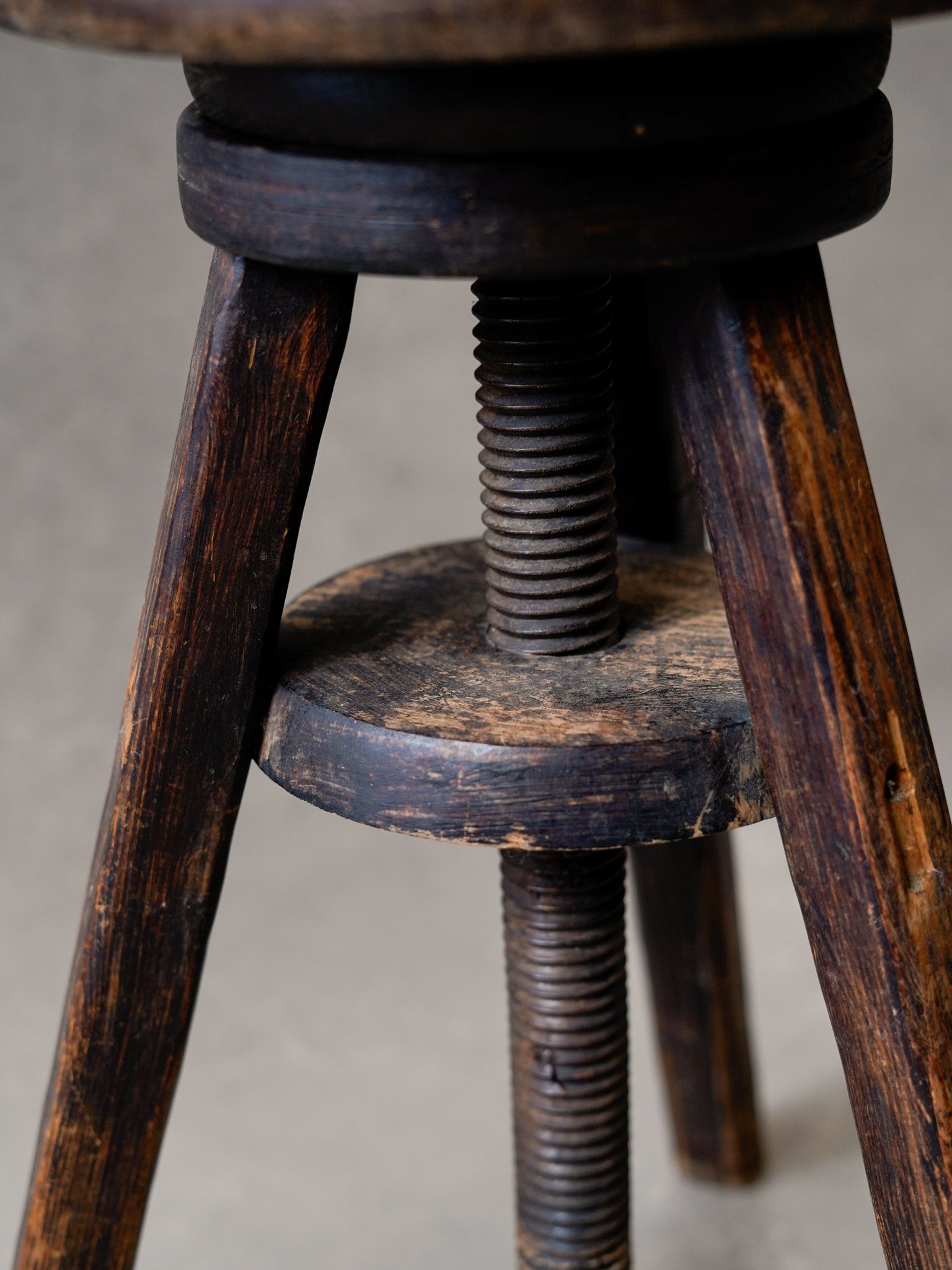 Swivel Stool